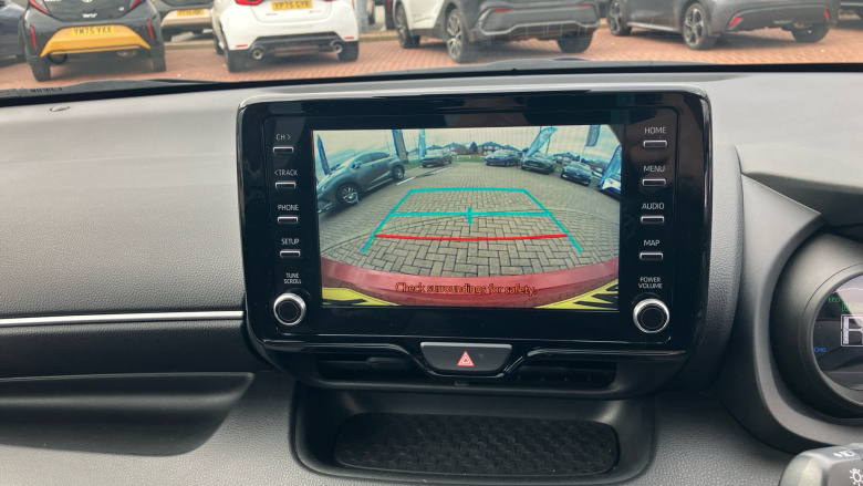 Toyota Yaris 1.5 Hybrid Design 5dr CVT Hybrid Hatchback